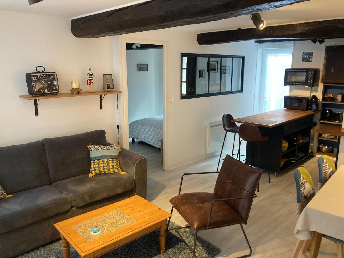 Appartement Haute Ville meublé avec cour privative Granville Exterior foto